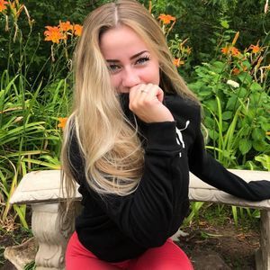 Meet your Posher, Melanie